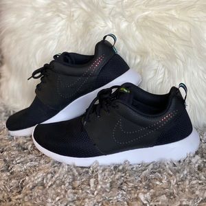 Nike Roshe One Premium Black & iridescent accents